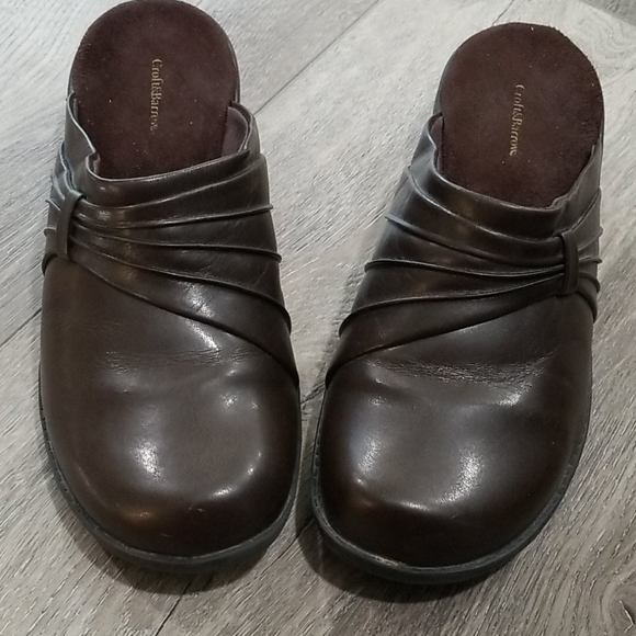 croft & barrow Shoes - Croft & Barrow brown leather clogs. Size 9M